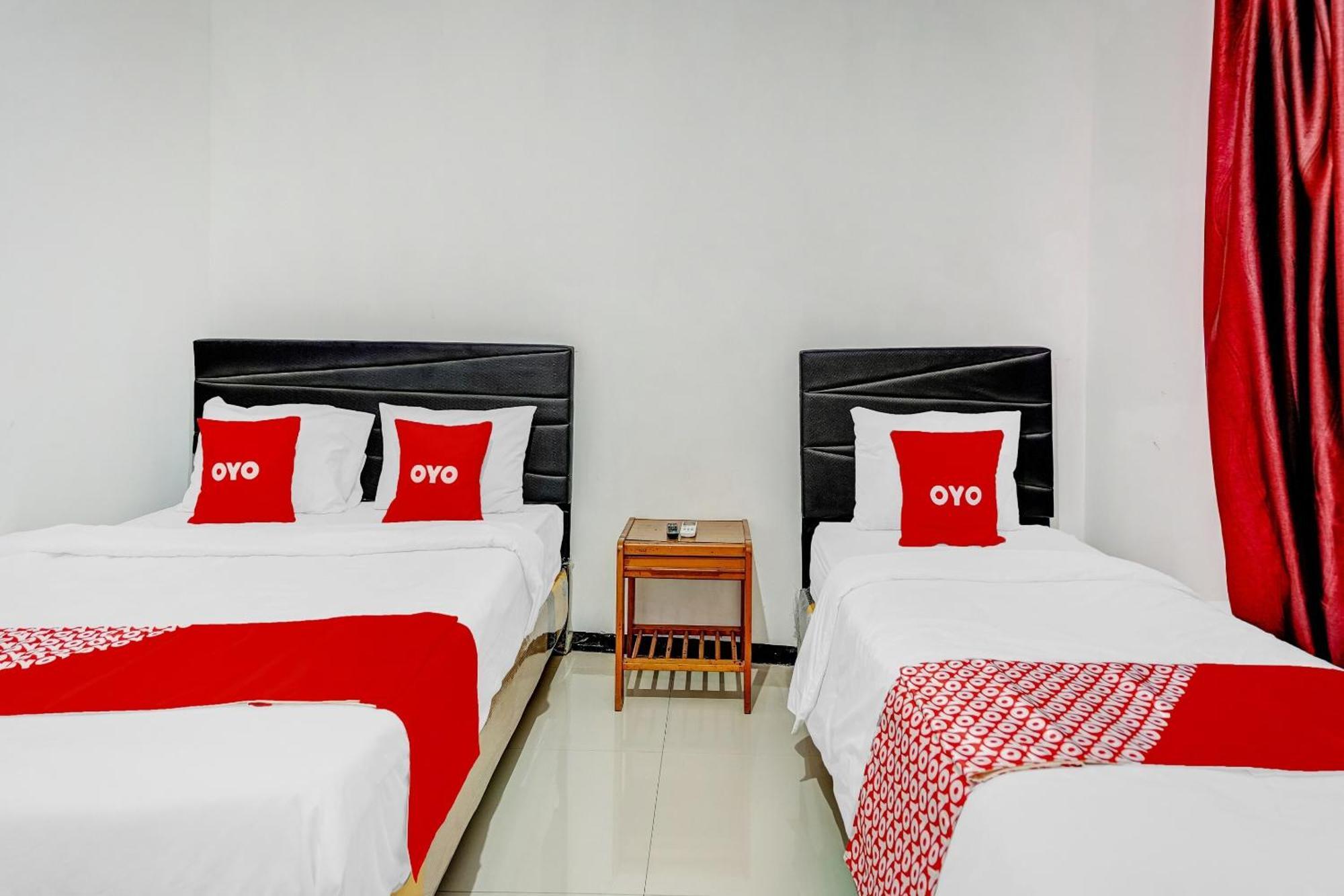 OYO Flagship 90717 Hotel Kalimantan Surabaya Bagian luar foto