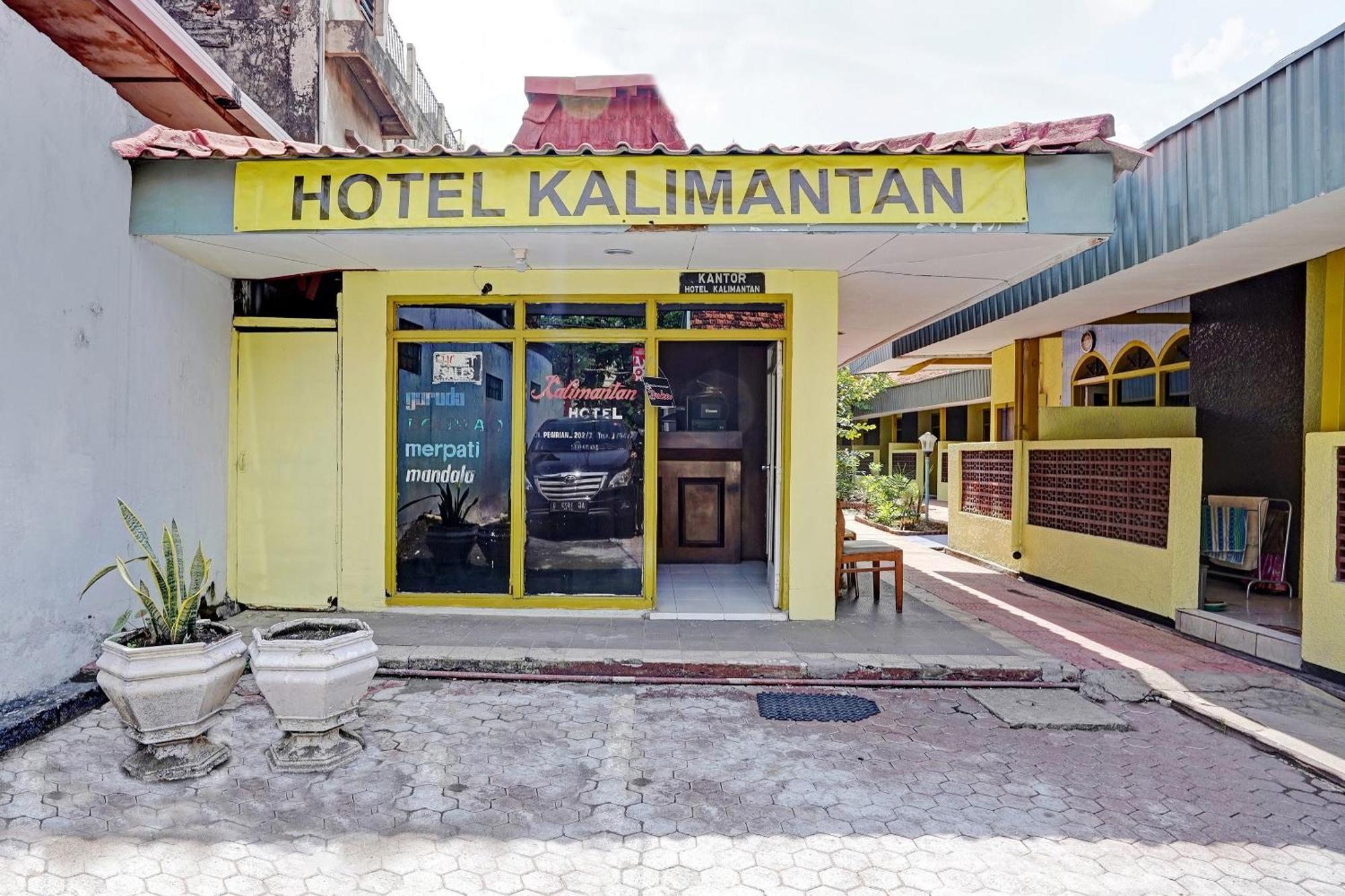 OYO Flagship 90717 Hotel Kalimantan Surabaya Bagian luar foto